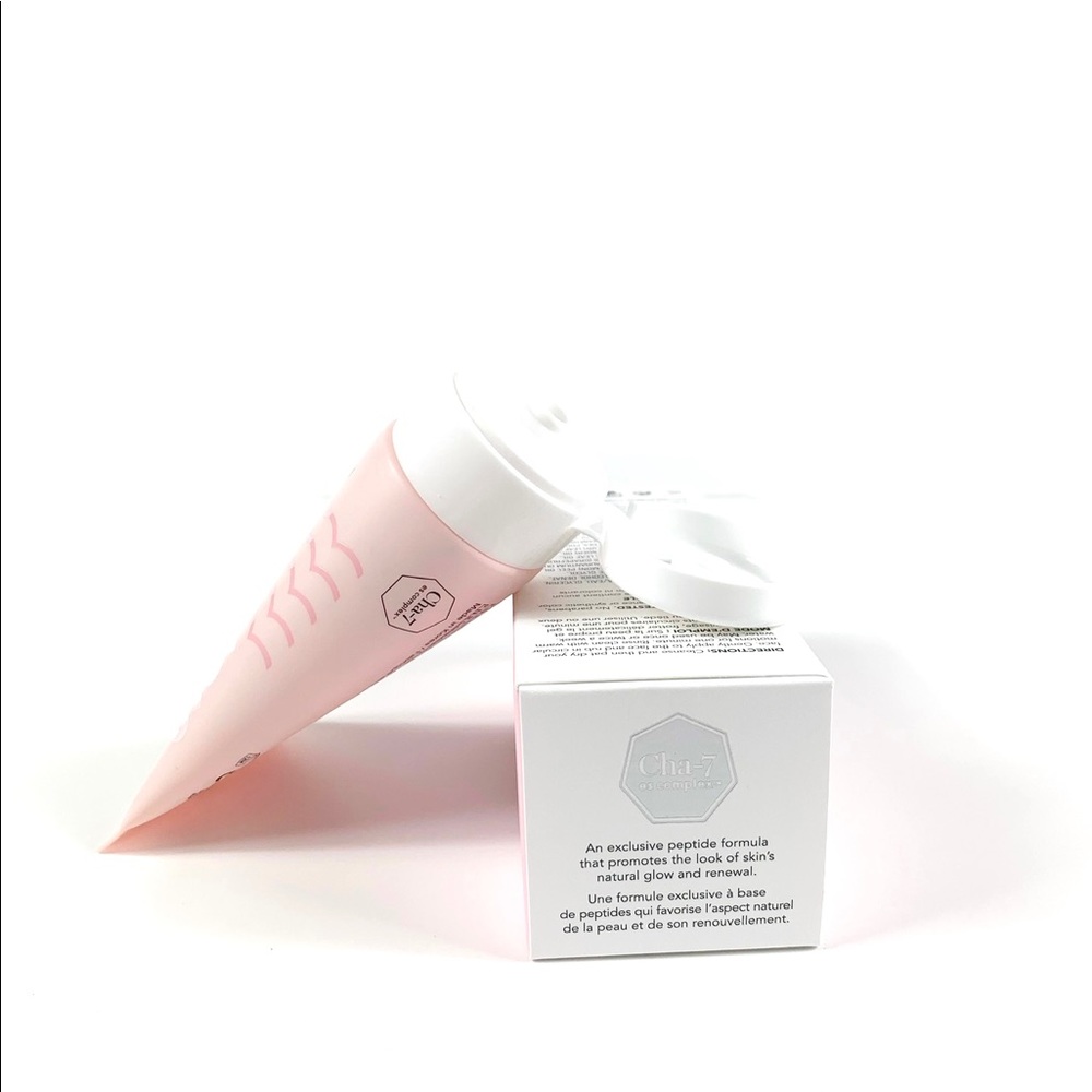 NEW Saturday Skin Refining Peel Gel - Picture 5 of 8